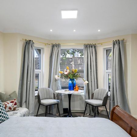 Leamington Park Studio With Parking London Exteriör bild